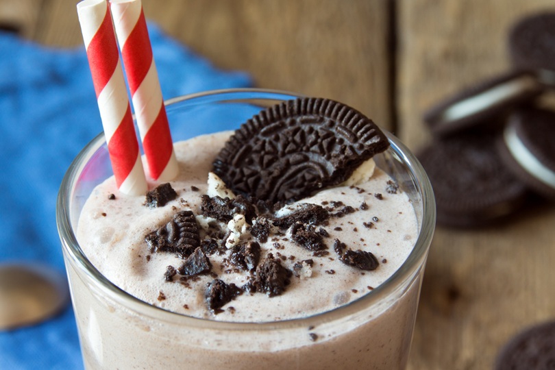 Cookies and Cream Milkshake Recipe - SavvyMom