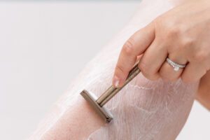 Why More Women Are Switching To Safety Razors